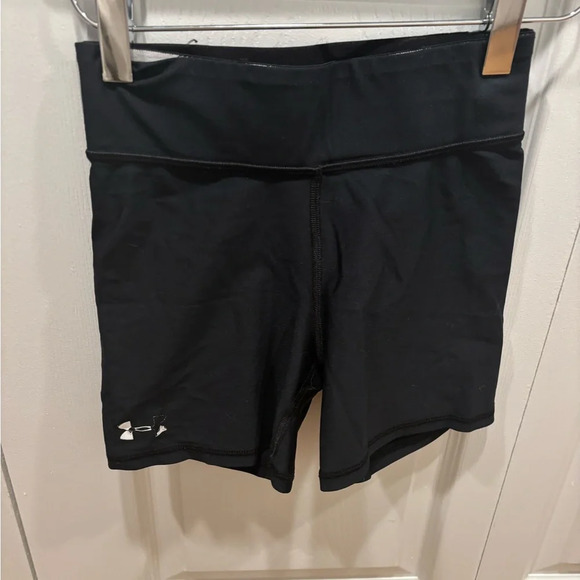 Black under Armour biker shorts - Picture 1 of 3